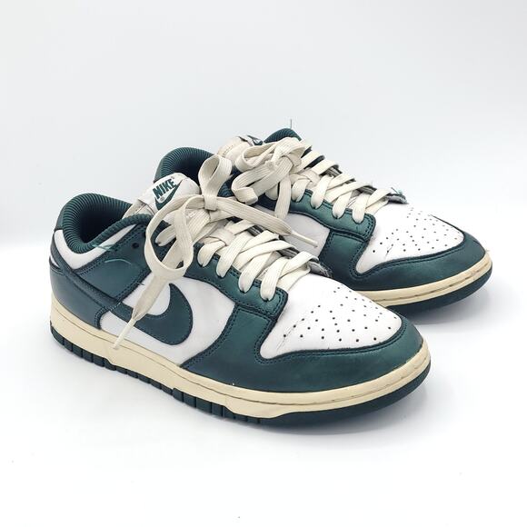 Nike Dunk Low Vintage Green DQ8580-100 women's size 8 - Picture 2 of 9